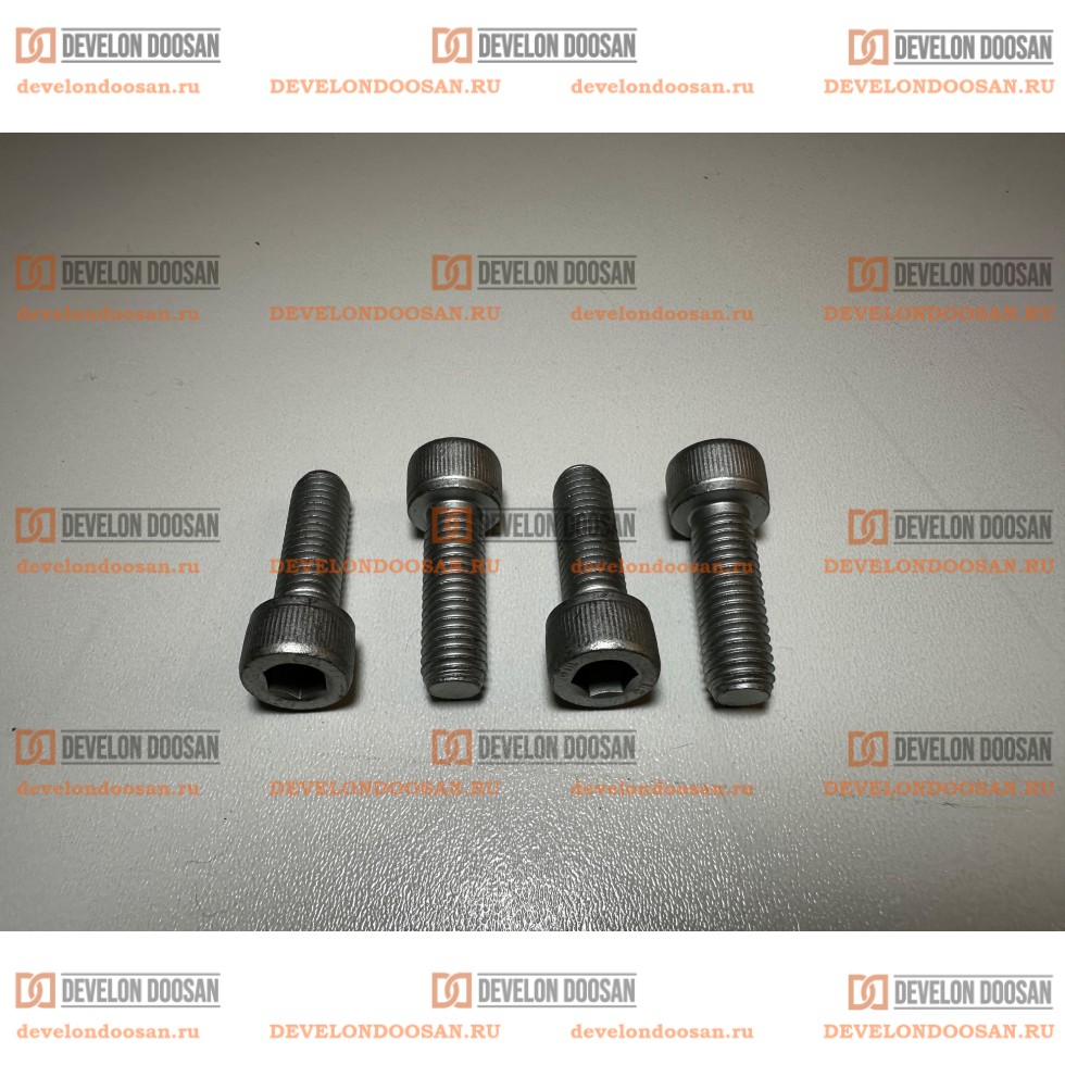 120-00050A/B Болт крепления звездочки