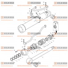4240 BOOM CYLINDER - R.H.  [ 5001~18443 ]