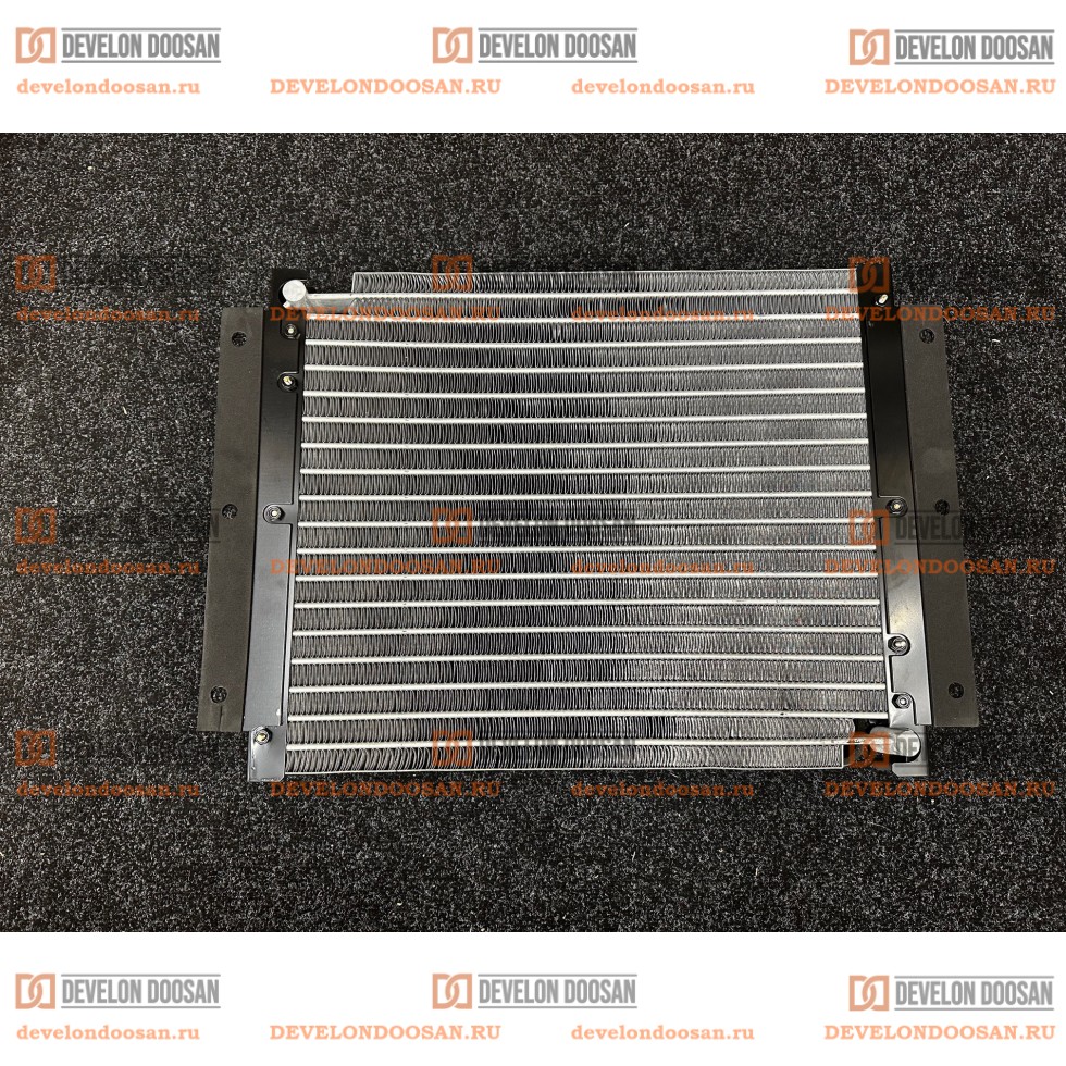 440204-00002 Радиатор кондиционера в сборе в вентилятором