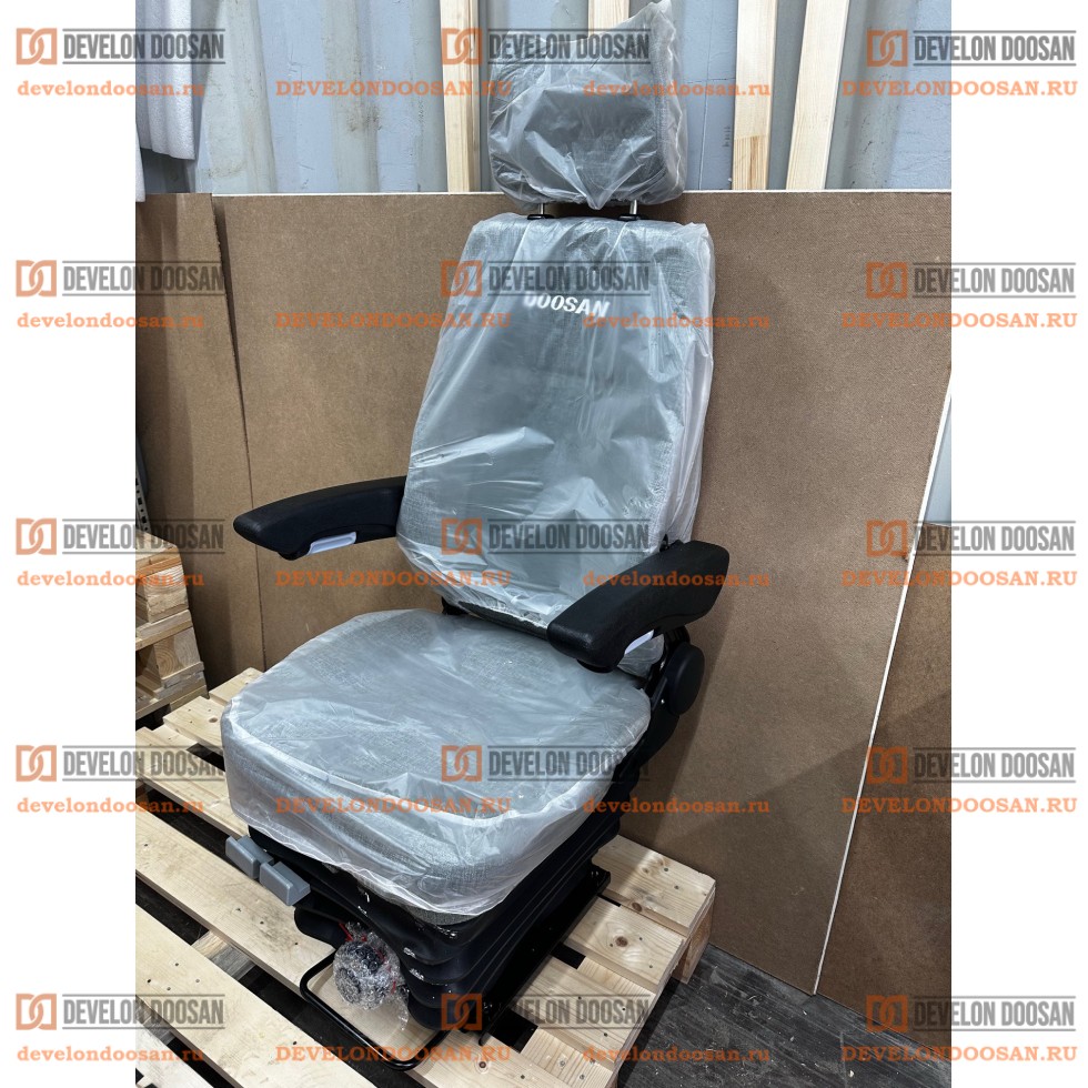 901-00029a Сиденье оператора