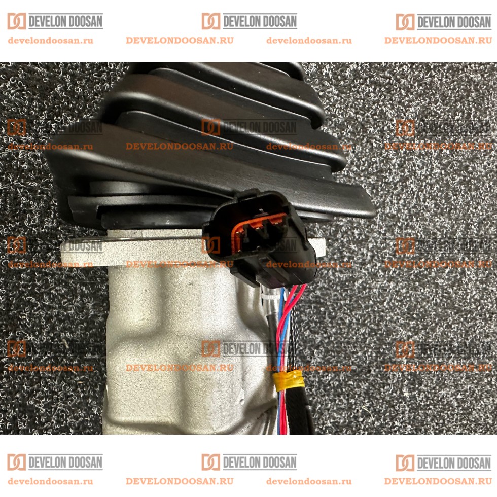 410113-00447 Джойстик в сборе правый