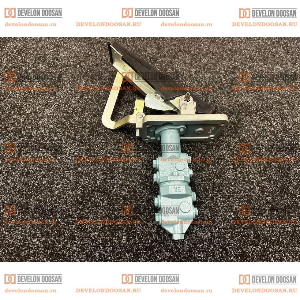 31ER-30110 Педаль тормоза в сборе