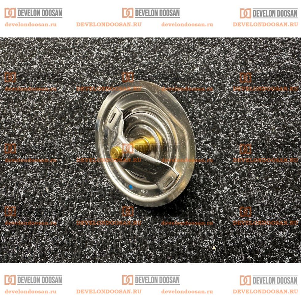 300738-00083 Термостат 82 гр.